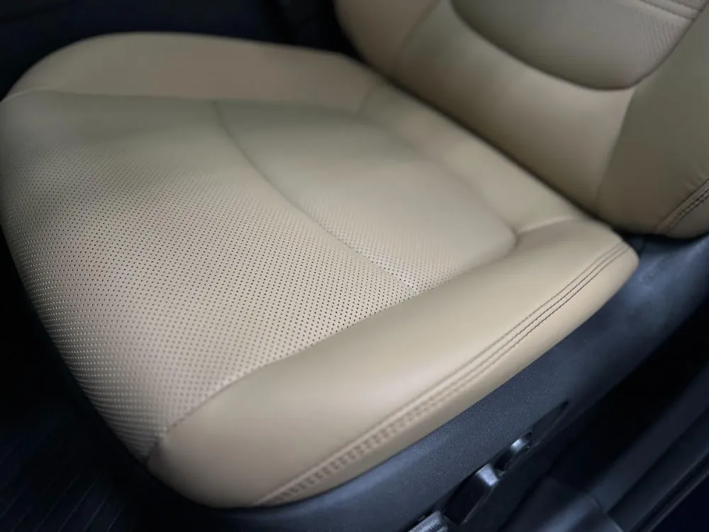 2022 Toyota RAV4 Hybrid Limited Blueprint w: Beige Interior 13